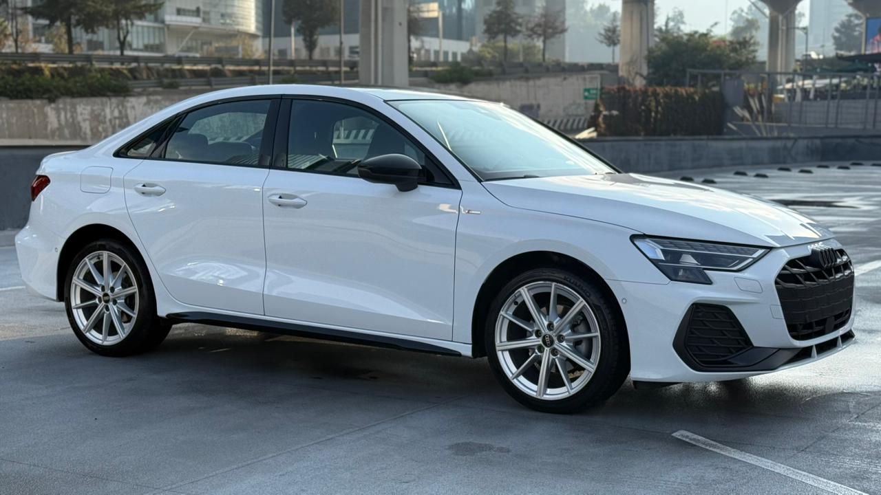 2025 Audi A3 Sedan 35 TFSI 110 kW tiptronic S line